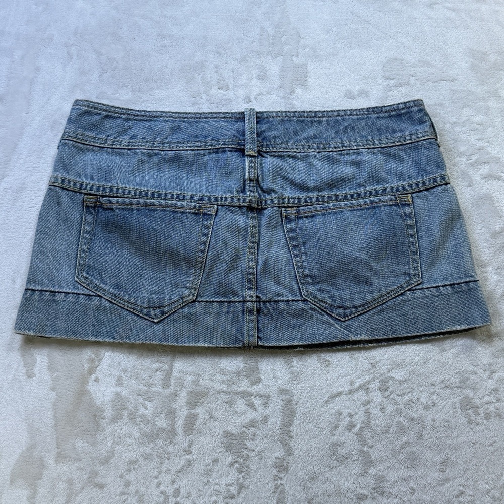 Y2K X2 Denim Micro Mini Skirt Size 6 Light Wash Low Rise Jean Stretch - Picture 3 of 7